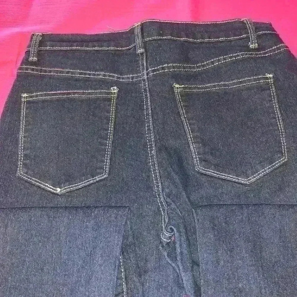 🔥 Forever 21 skinny Jeans 🔥 - Picture 3 of 3